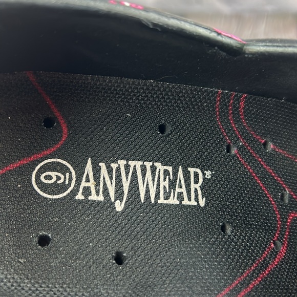 ANYWEAR Black & Pink Hearts Breast Cancer Awareness Slip On Professional Clogs - Picture 9 of 17